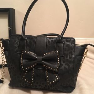 Betsey Johnson bow satchel